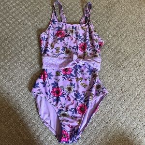 Girls 10/12 one piece floral bathing suit w/ bow at waist